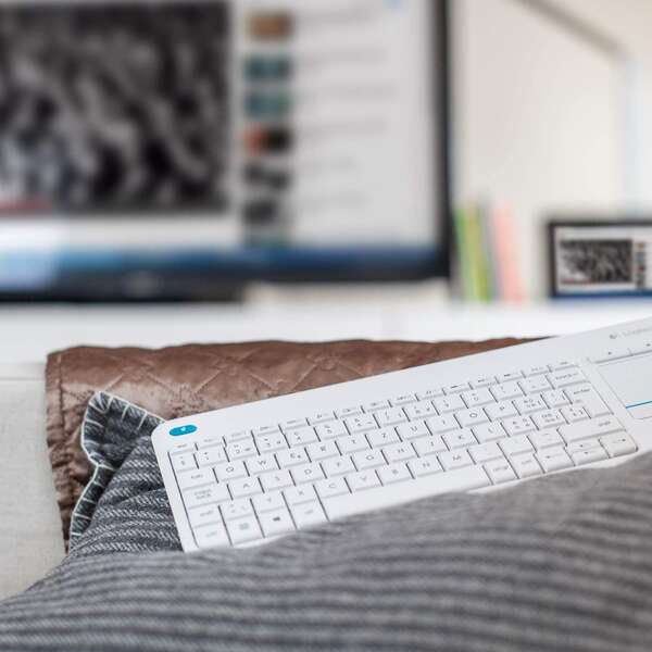 Logitech - K400 Plus Tv teclado RF inalámbrico QWERTY Español Blanco