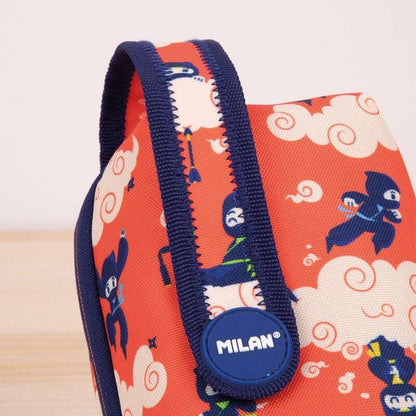 Milan Ninjutsu Pack de 4 Estuches portatodo con Contenido de Serie - Contenido: Goma de Borrar, 2 Sacapuntas, 1 Lapiz de Grafito HB, 3 Boligrafos (Verde, Negro y Rojo), 1 Regla de 15 cm, 12 Lapices de Colores Ergo y 12 Rotuladores 1 pieza(s)