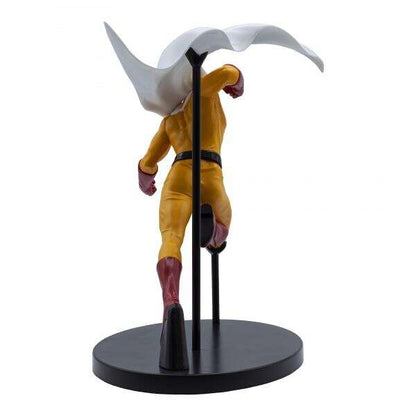 Banpresto One Punch Man Saitama - Figura de Coleccion - Altura 13cm aprox. - Fabricada en PVC y ABS 1 pieza(s)