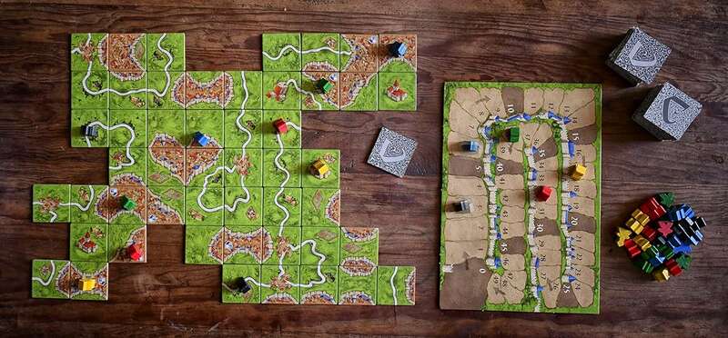 Carcassonne Juego de Tablero - Tematica Construccion/Estrategia  - De 2 a 5 Jugadores - A partir de 10 Años - Duracion 35min. aprox. 1 pieza(s)