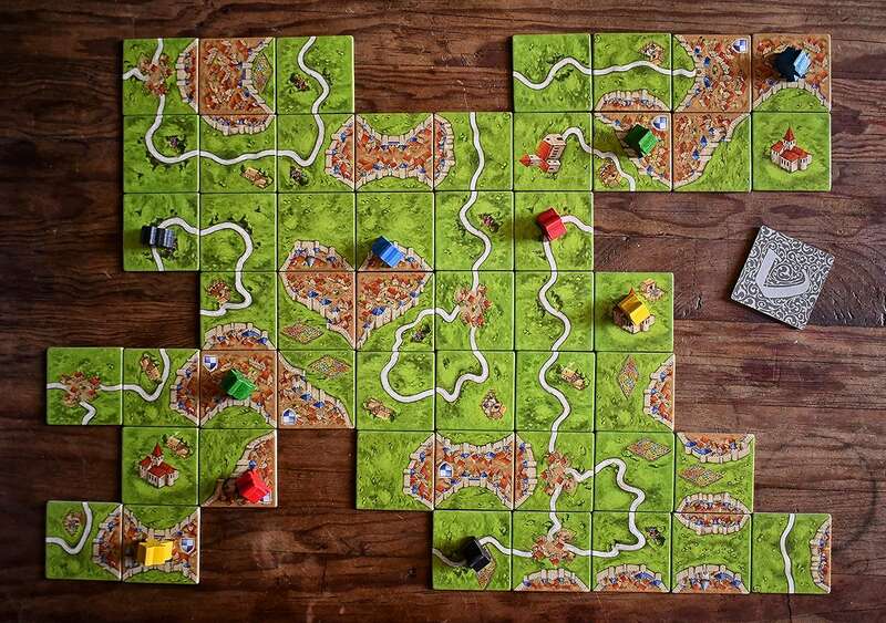 Carcassonne Juego de Tablero - Tematica Construccion/Estrategia  - De 2 a 5 Jugadores - A partir de 10 Años - Duracion 35min. aprox. 1 pieza(s)