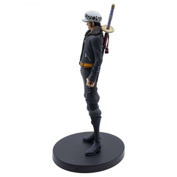 Banpresto One Piece Film Red DxF The Grandline Men Vol. 10 Trafalgar - Figura de Coleccion - Altura 17cm aprox. - Fabricada en PVC y ABS 1 pieza(s)