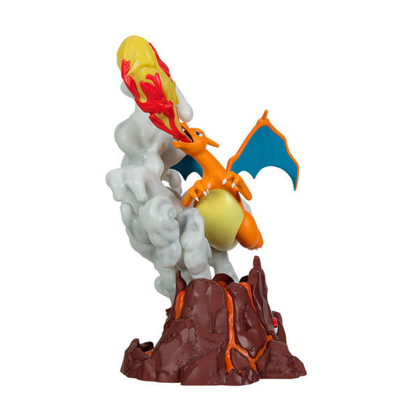 Jazwares Select Pokemon Charizard Deluxe - Figura de Coleccion - Efectos de Iluminacion - Altura 33cm aprox. 1 pieza(s)