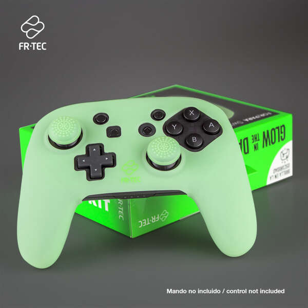 Blade - SWITCH PRO CONTROLLER CUSTOM   ACCS KIT GLOW IN THE DARK