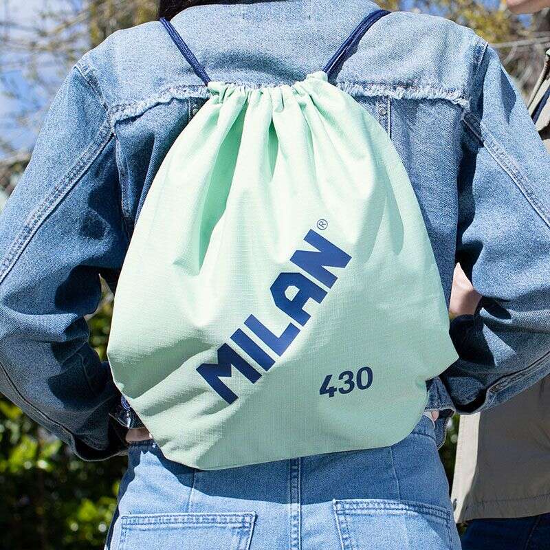 Milan Serie 1918 Bolsa/Mochila de Tiras Grande - Tejido 'ripstop' Ligero y Resistente - Medidas 34x42x0.7cm - Color Verde 1 pieza(s)