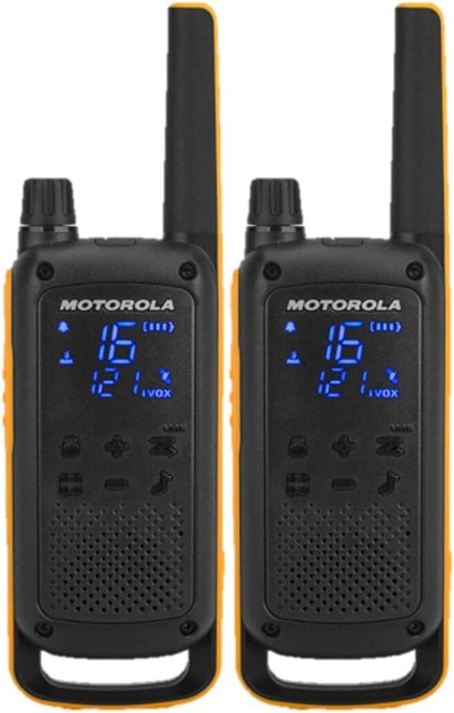 Motorola TLKR T82 Extreme Pack 2 Walkie Talkies - 16 Canales PMR446 y 121 Codigos - Alcance de hasta 10km en Campo Abierto - Autonomia hasta 18h - Color Negro/Amarillo 1 pieza(s)