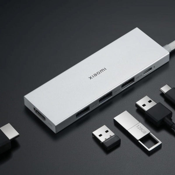 Xiaomi 5 en 1 Hub USB-C con 3x USB-A 3.0, 1x USB-C Carga Rapida hast 100W, 1x HDMI - Carcasa de Aluminio 1 pieza(s)