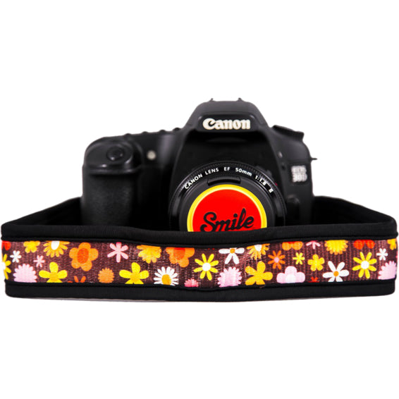 Smile - Camera Strap Hungup - Retro