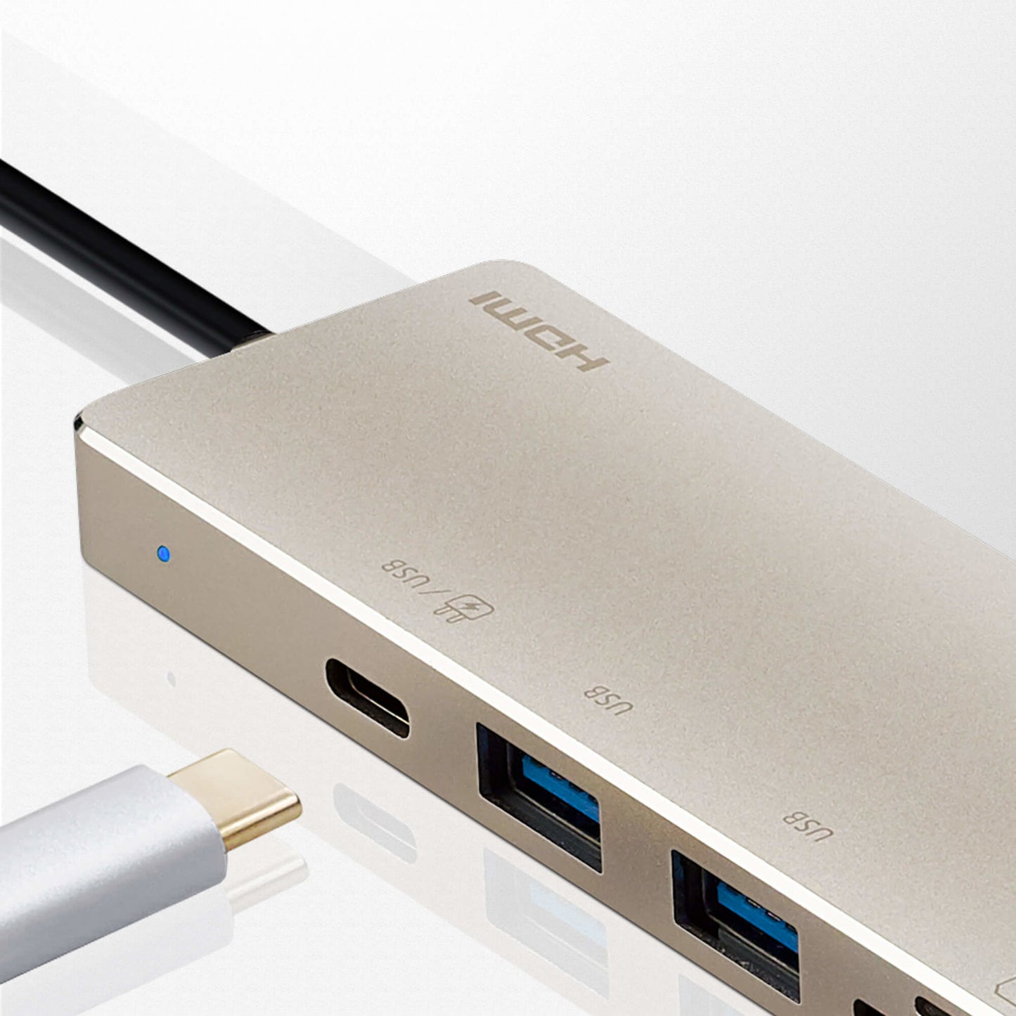 ATEN - Docking station compacta USB-C multipuerto con power pass-through