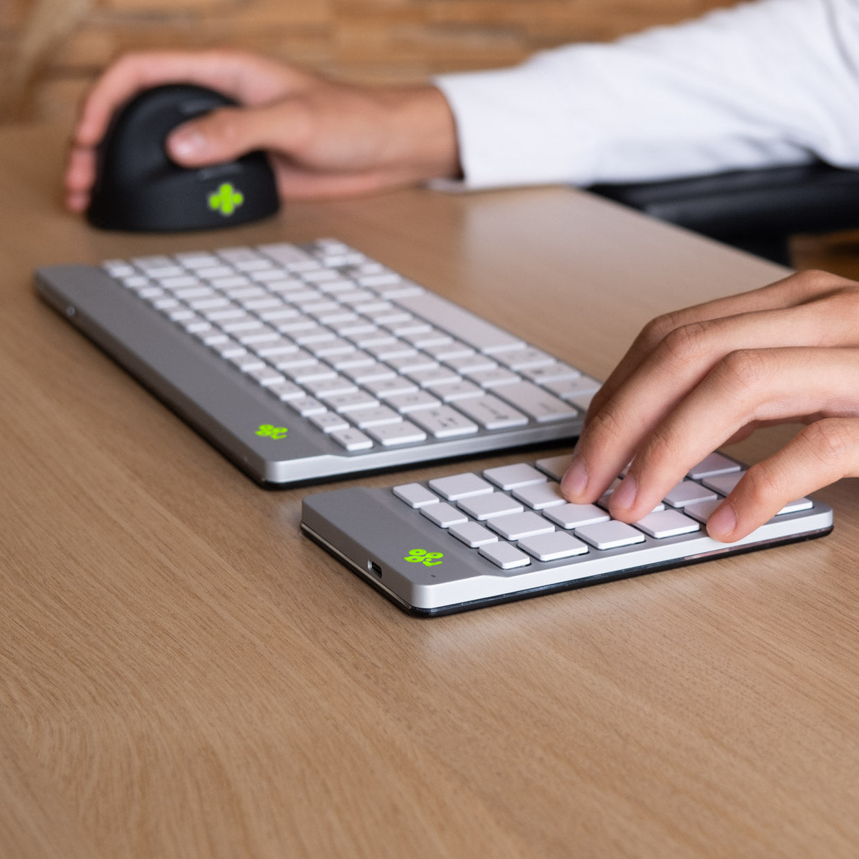 R-Go Tools - Teclado numérico R-Go Numpad Break  teclado numérico ergonómico con software de pausa  bluetooth  blanco